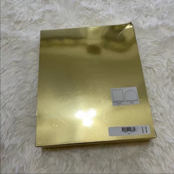 Michael Kors Scarf and Hat Gift Set - Picture 3 of 4